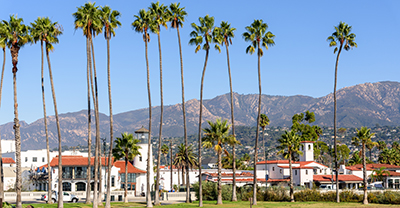 Seattle downtown skyline and Mt. Rainier, Washington.